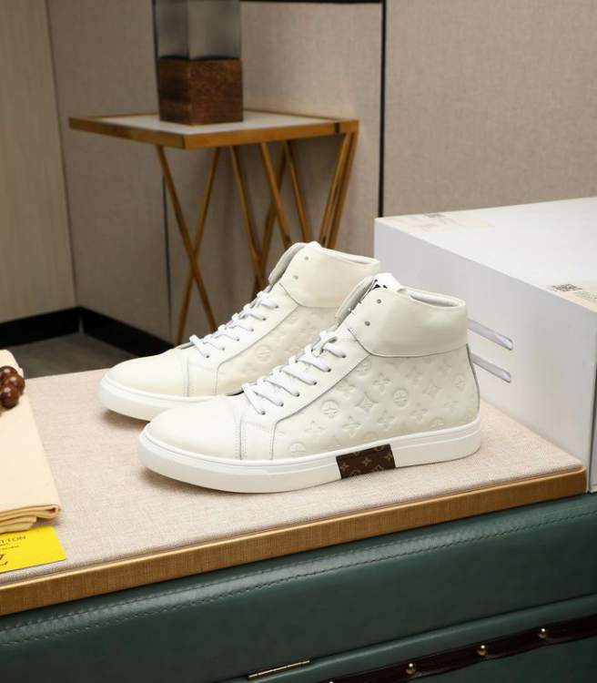 Picture of Louis Vuitton Shoes _SKULVsz38-44mnf020213497